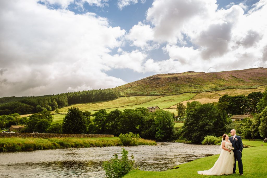 Featured image for Planning a wedding on a budget